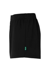 Zwarte sportshorts met een elastische tailleband, lichte stof, gladde textuur en een klein groen logo-label aan de zijkant.