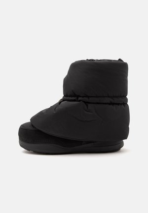 Bogner, LA PLAGNE - Зимни ботуши - black