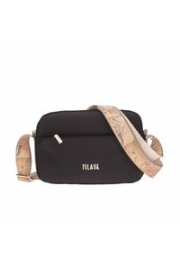 Borsa a tracolla nera in tessuto con forma rettangolare. Presenta una tracolla stampata beige con un design mappa e un logo impresso sulla parte anteriore.