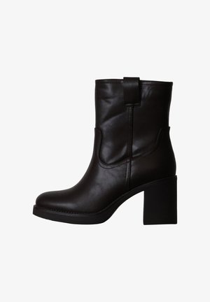 Super Mode, BOTTINES À TALON SUPER MODE BESTELLE - Støvletter - marron