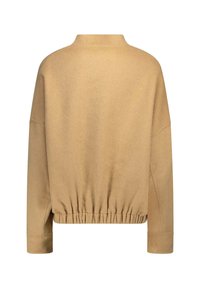 Giacca in pile beige a maniche lunghe con colletto alto e orlo elastico arricciato, mostrata da dietro su uno sfondo bianco.