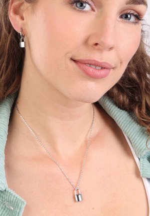 Necklace - staal