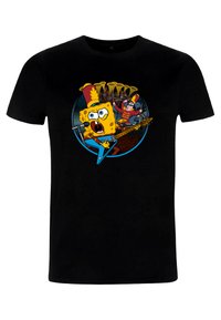 Czarny bawełniany t-shirt z kolorową grafiką przedstawiającą postać z kreskówki grającą na gitarze, z muzycznymi instrumentami i wykonawcami w tle.