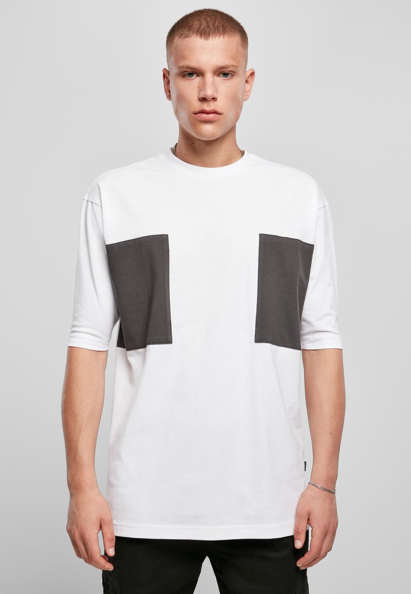 Urban Classics BIG DOUBLE POCKET TEE - T-shirts med print - white asphalt