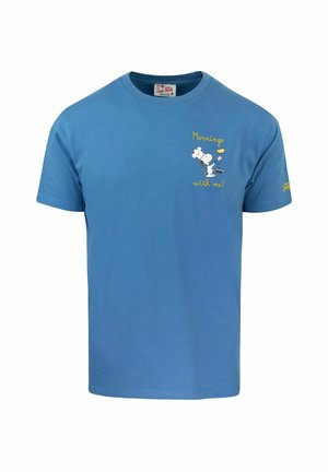 T-shirt in cotone blu con una grafica stampata di Snoopy e il testo "Mattine con me?" sul davanti, maniche corte e scollo rotondo.