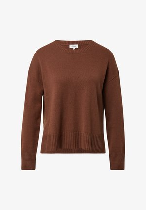 Brązowy sweter dziergany z okrągłym dekoltem, prążkowanym dołem i mankietami oraz obniżonymi ramionami, charakteryzujący się miękką fakturą i luźnym krojem.