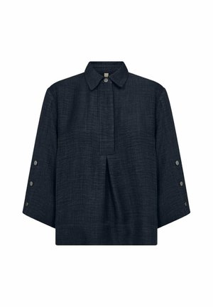 Donker marineblauwe blouse met lange mouwen, een kleine kraag, manchetten met elk drie knopen en een plooidetail aan de voorkant.