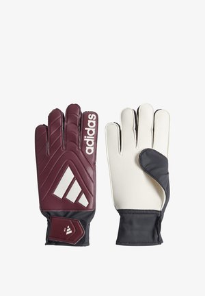 Due guanti da portiere Adidas, uno mostra il retro granata con logo bianco, l'altro mostra il palmo bianco con cinturino nero al polso.