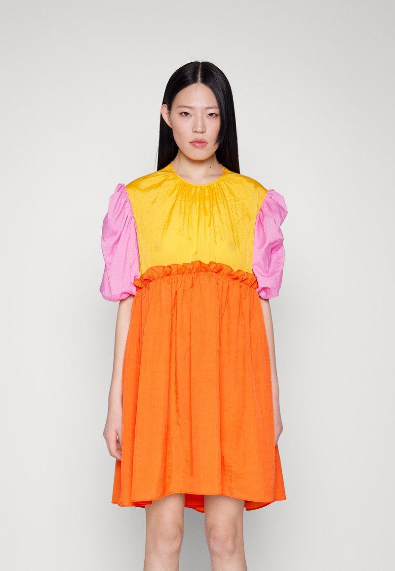 Brogger EXCLUSIVE ADA DRESS Day dress orange Zalando.co.uk