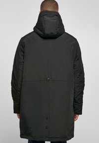 Urban Classics Zimní kabát - black