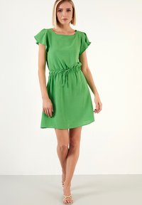LELA REGULAR FIT - Päevakleit - green