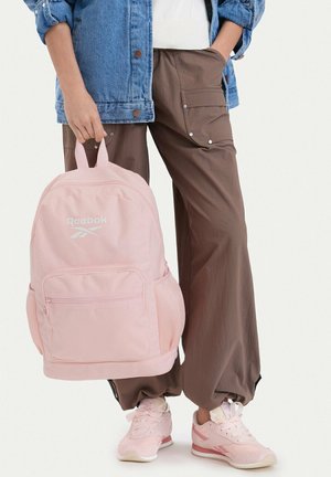 Reebok, REEBOK BACKPACK UNISEX PINK 5907964220862 - Rugzak - pink