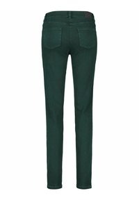Jeans skinny verde oscuro con una textura suave, que presentan una cinturilla estándar, cinco bolsillos y detalles de costura en los bolsillos traseros.