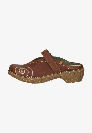 El Naturalista Dřeváky - braun