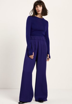 LANIUS, HOSE MIT WEITEM BEIN - Trousers - violet