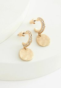 Next HAMMERED COIN DROP PAVE HOOP EARRINGS - Uhani - gold tone