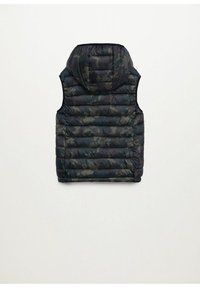 Padded, kapucí vestu v tmavém maskáčovém vzoru s vodorovným prošíváním, s otvory pro ruce a zakulacenou kapucí.