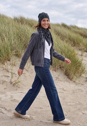 Cecil, BEANIE WITH LEOPARD PRINT AND ROLLED BRIM - Bonnet - dark navy blue