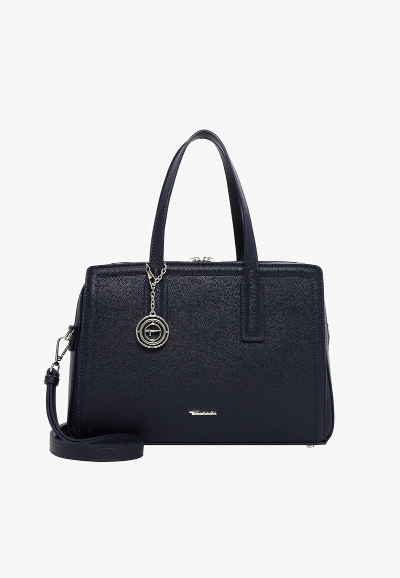 Rechthoekige handtas in marineblauw met twee handvatten, afneembare schouderband, zilveren rits en een ronde zilveren hanger aan een van de handvatten.
