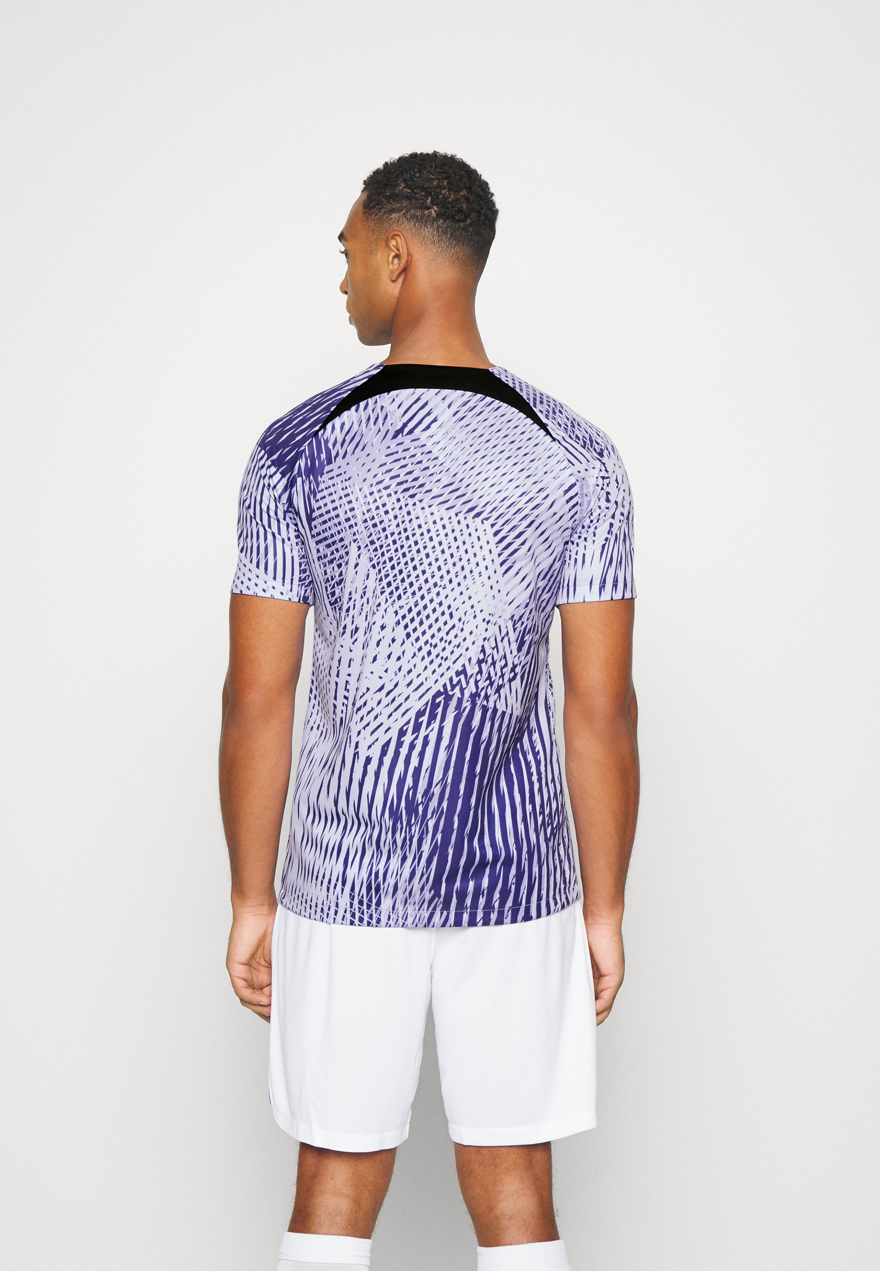 Nike Performance LIVERPOOL FC PREMATCH AWAY - Club wear - pure  violet/purple dawn/black/purple - Zalando.de