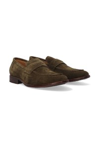 Brune ruskind loafers med rund tå, dekorativ stikning og en let forhøjet slip-on rem. Har en træhælh.