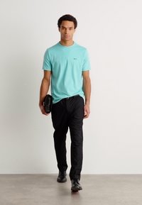 BOSS T-shirts - turquoise