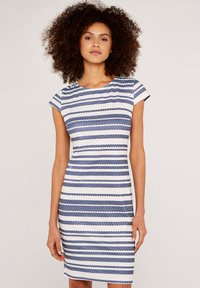 BODYCON MIDI - Etuikleid - cream