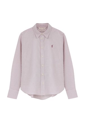 Camisa de manga larga con botones, con rayas verticales rojas y blancas y un pequeño logo de jugador de polo rojo en el pecho izquierdo.