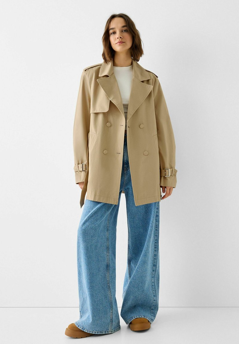 Bershka Trenchcoat camel