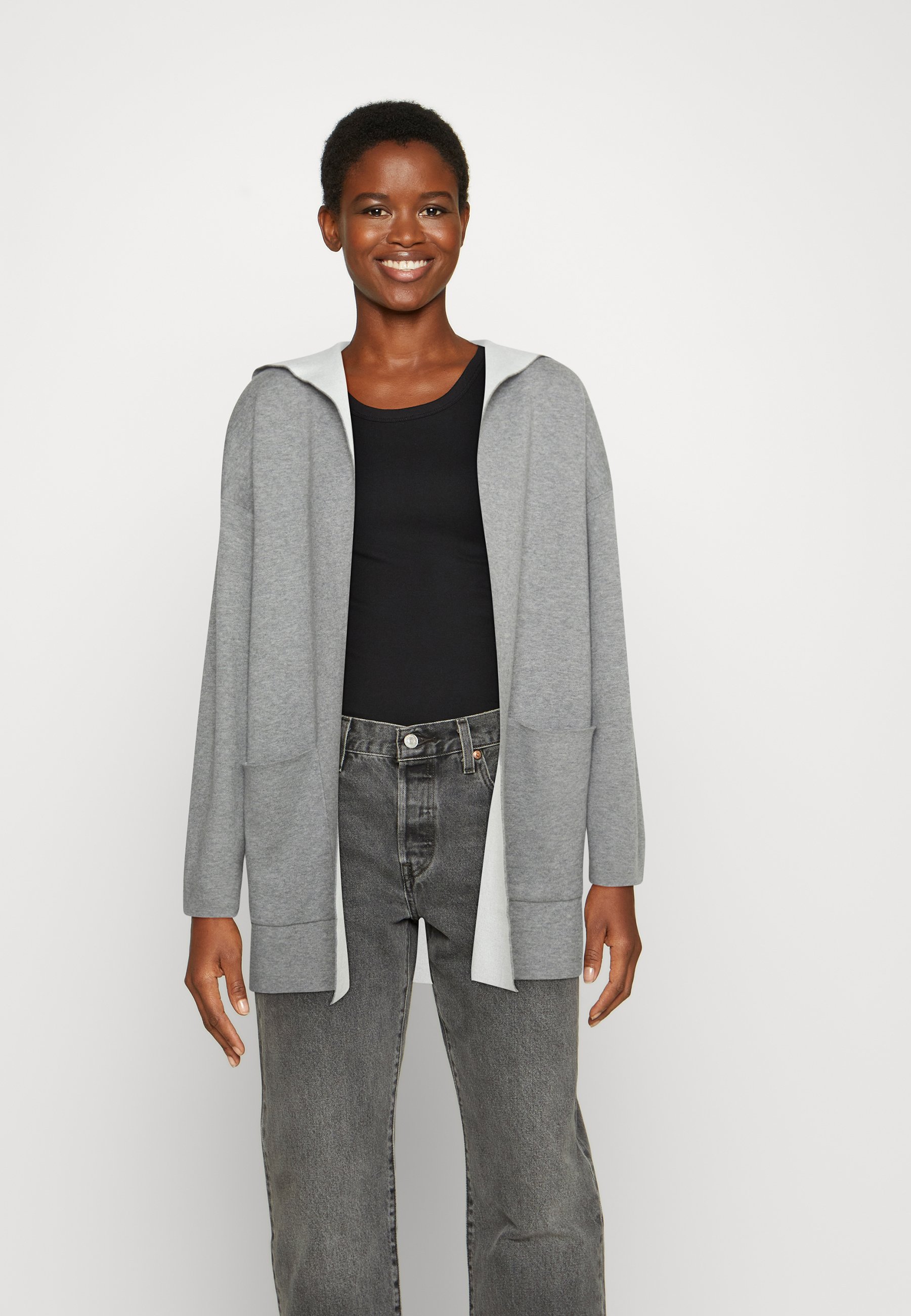 Edc By Esprit Damen Strickjacke – Oversized, Aus Viskosemix, Mit Lockerer Passform