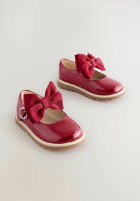 Unausgewählt, new red