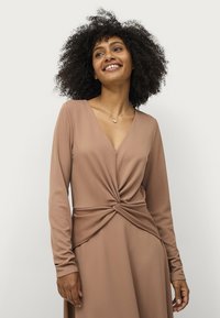 Ellos Collection Maxikjoler - beige