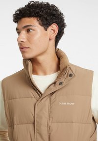 Guess Jeans VEST - Liemenė - beige