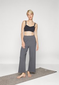 Yogasearcher MATSYA - Treniņtērpa apakšdaļas - lavastone