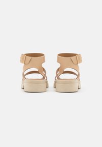 Lazamani Sandály na platformě - beige