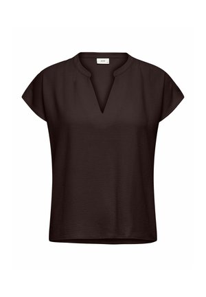 Blouse marron foncé à manches courtes, coupe décontractée et encolure en V fendue, présentée sur fond blanc uni. Aucun bouton ni motif visible.