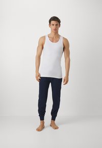 Tommy Hilfiger PREMIUM ESSENTIALS TANK 3 PACK - Apakškrekls - black/white/zinc alloy