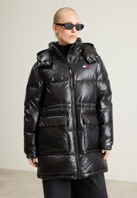 Tommy Jeans - ALASKA PUFFER - Sulemantel - black Väikepilt 1