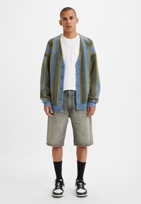 Levi's® LOOSE - Pantaloni scurți din denim - a look back