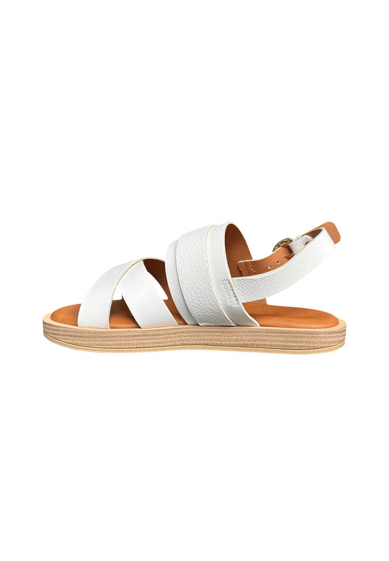 Sandales blanches en cuir avec trois larges sangles, une semelle intérieure en cuir beige et une semelle en bois. Comprend une sangle de cheville ajustable.