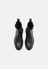 Bianco BIATEMPO CHELSEA BOOT POLIDO - Botas clássicas de cano curto - black