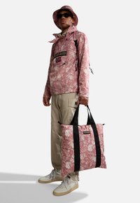 Napapijri ADANSON - Shopping bag - aop pink fah