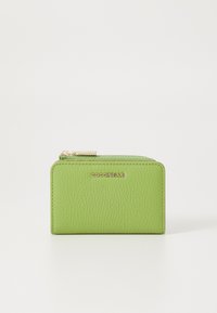 Unselected, guacamole