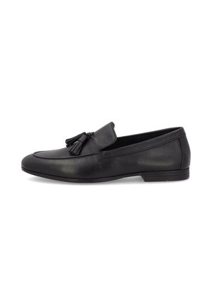 Mocasín de hombre de cuero negro con borlas, tacón bajo y acabado liso, mostrado de perfil sobre un fondo blanco.