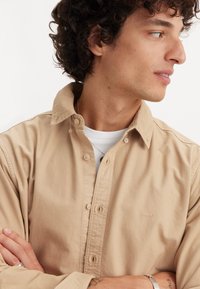 Levi's® AUTHENTIC BUTTON DOWN - Shirt - muir woods safari garment dye