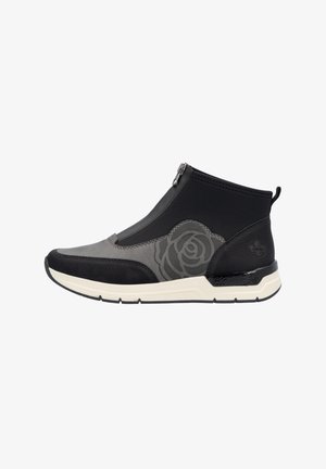 Bottines noires et grises avec fermeture éclair, ornées d'un motif de rose, semelle en caoutchouc et panneaux texturés pour plus de détails.