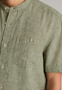 Next SHORT SLEEVE GRANDAD COLLAR - Skjorta - green
