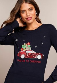 Lipsy CHRITMAS SLOGAN CREW NECK- REGULAR FIT - Pulóver - navy blue car