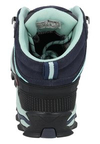 Il boot da trekking alto presenta una tomaia sintetica blu navy con accenti menta, dettagli in rete, collare imbottito e una suola nera robusta con trazione.