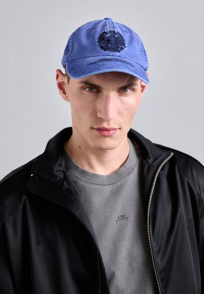 Han Kjøbenhavn MONOGRAM BASEBALL UNISEX - Casquette - royal blue